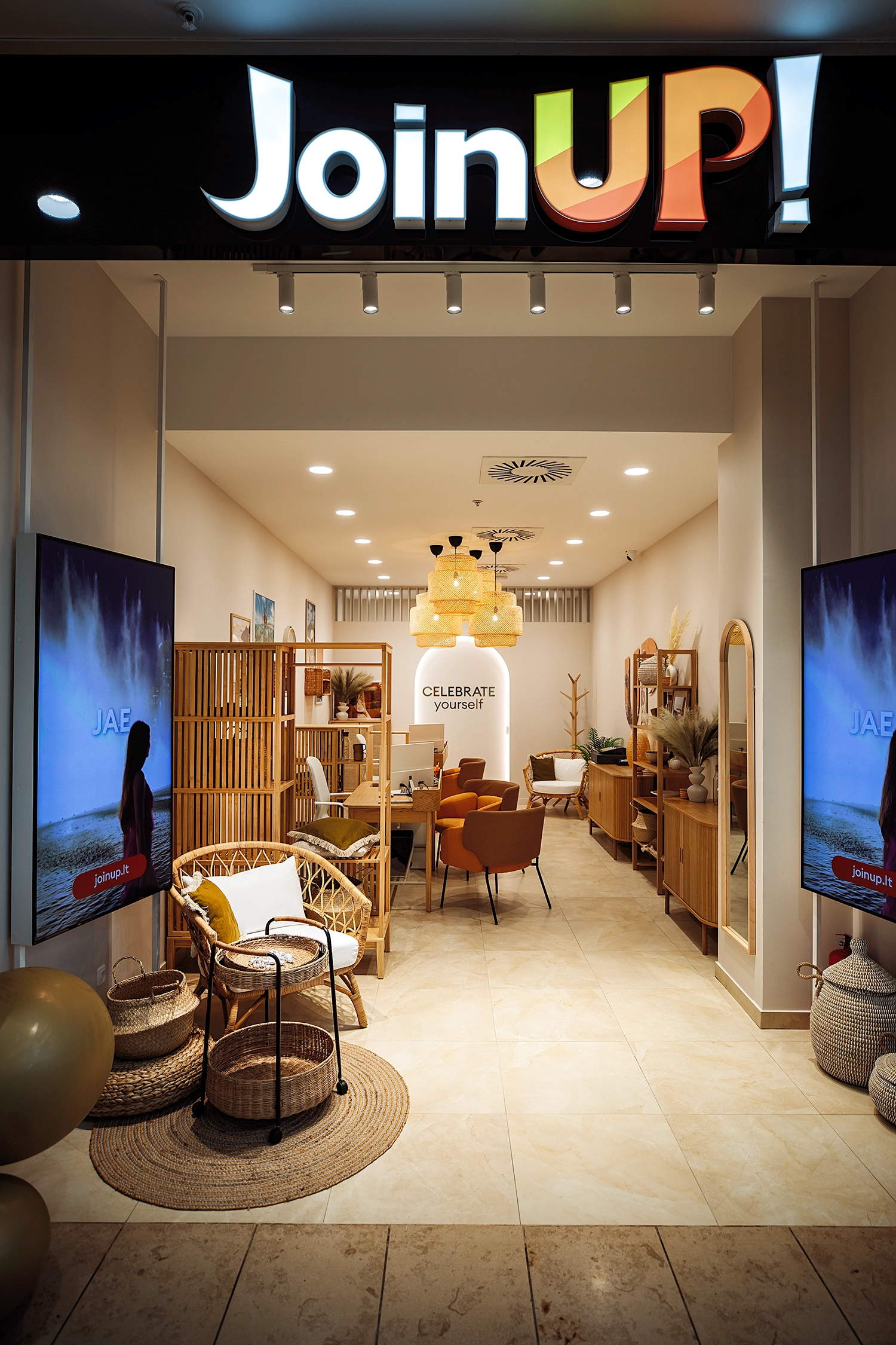 Parduotuvės apšvietimo įrengimas